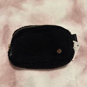 Lululemon Atheltica Black Fleece Belt Bag With Gold Zipper & Logo